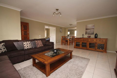 NORTH HEAVEN STATION 28 Alma St, North Haven - Accommodation Georgetown 0