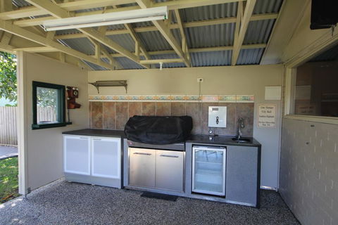NORTH HEAVEN STATION 28 Alma St, North Haven - Accommodation Georgetown 1