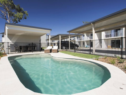 Oaks Middlemount Suites - Accommodation Georgetown 0