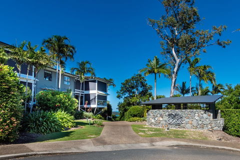 Oasis 22 - Hamilton Island - Accommodation Georgetown 2