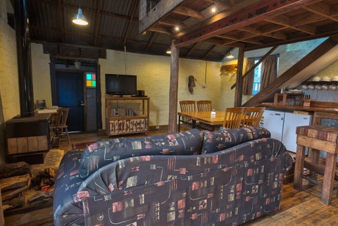 Old Leura Dairy - Accommodation Georgetown 2