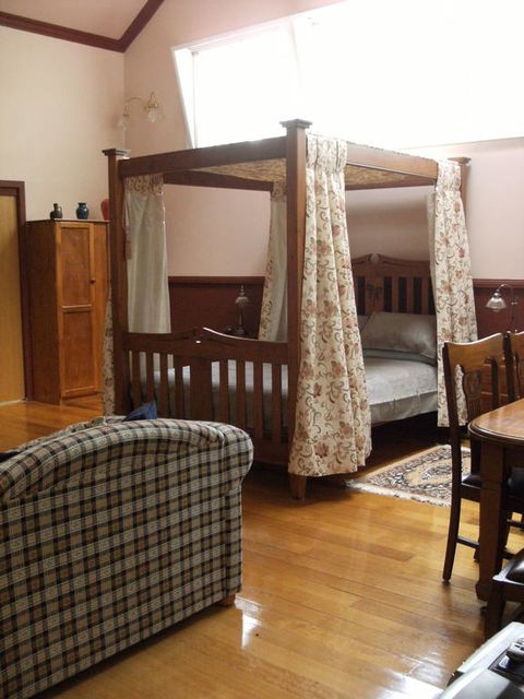 Old School B & B - Accommodation Georgetown 3