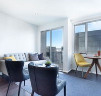 Oliver Stylish City Views near Graffiti Laneways - Accommodation Georgetown