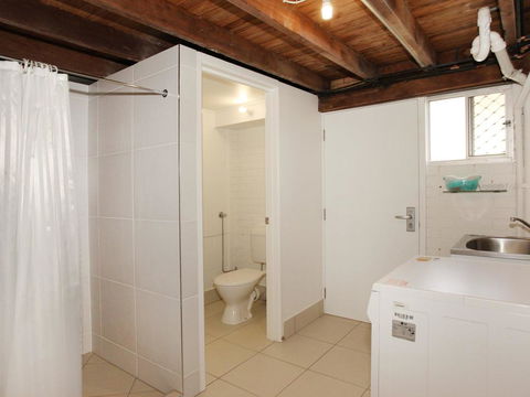 Oloway 40 - 2 BDRM Pet Friendly,  Budget Home - Accommodation Georgetown 3