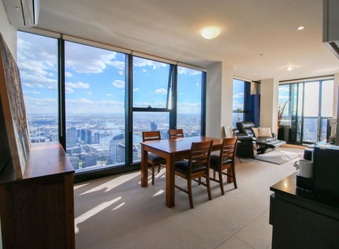 ON TOP OF THE WORLD - BEST VIEWS IN MELBOURNE !! - Accommodation Georgetown 1