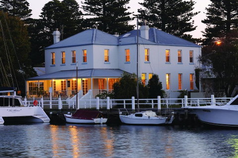 Oscars Waterfront Boutique Hotel - Accommodation Georgetown 3