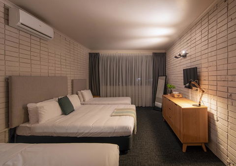 Palms Hotel - Accommodation Georgetown 3