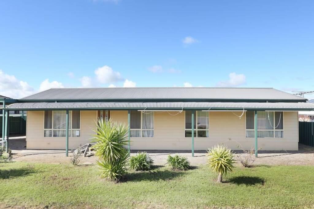 Wauraltee SA Accommodation Georgetown