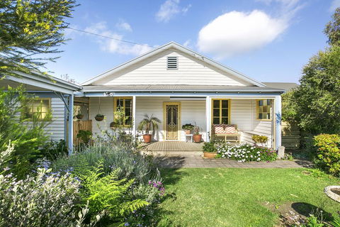 Paws Up Cottage - Accommodation Georgetown 1