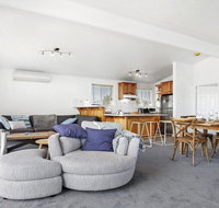 Penguin Cove - relax on the beach - Accommodation Georgetown