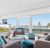 Perpendicular Penthouse - modern beachside apartment - Accommodation Georgetown