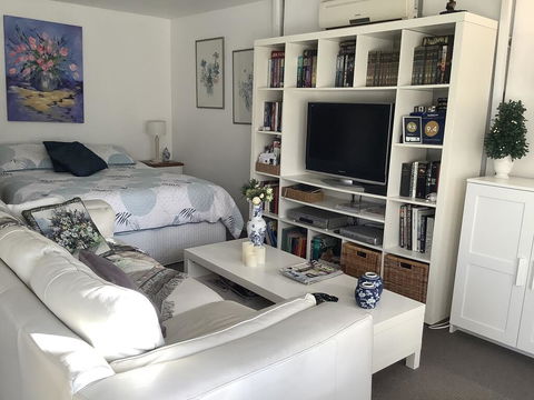 Petite Provence Cottage - Accommodation Georgetown 1