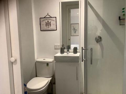 Petite Provence Cottage - Accommodation Georgetown 3