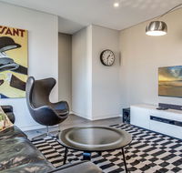 Professional living minutes from the city - Accommodation Georgetown