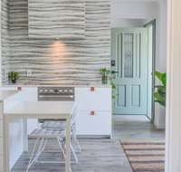 Quiet Pet Friendly Home 3 houses to beach entry with Private Pool Walk to Shops - Accommodation Georgetown