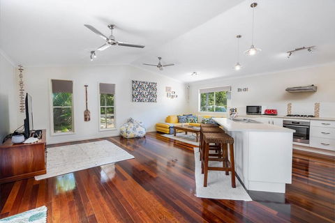 Rainbow Beach Esprit - Accommodation Georgetown 1