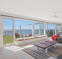Rainbows End - soaring views north to Gerroa - Accommodation Georgetown