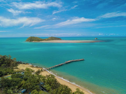 Relax In Palm Cove - Accommodation Georgetown 3