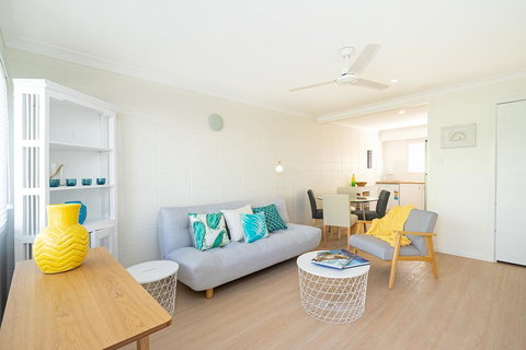 Relaxed Beachside Experience On The Coast - Accommodation Georgetown 0