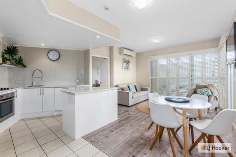 RESORT ON THE BEACH 1219/20 - Accommodation Georgetown 2