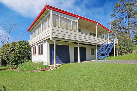 REST ASHORE At MOLLYMOOK - Accommodation Georgetown 2