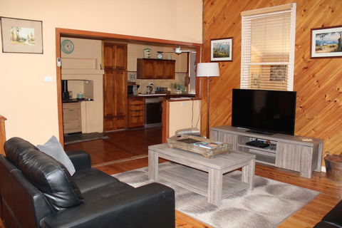 Riverleigh - Accommodation Georgetown 1