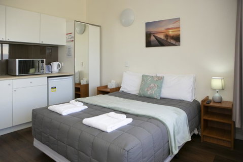 Rivers Apartments Motel Sale Gippsland - Accommodation Georgetown 0