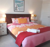 Rossmoyne 2 BEDROOM HOUSE SELF CHECK IN Walk to River Shops Bus Trains Cls to Airport City Beaches - Accommodation Georgetown