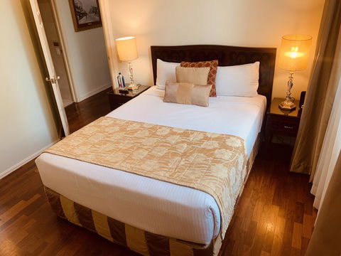 Royal Albert Hotel - Accommodation Georgetown 2
