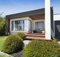 SAFETY BEACH ENTERTAINER - Accommodation Georgetown