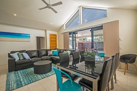 Sails On Chapel Cowes + WiFi - Accommodation Georgetown 2