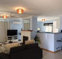 Salty Air Apartments Kingscote Kangaroo Island - Accommodation Georgetown