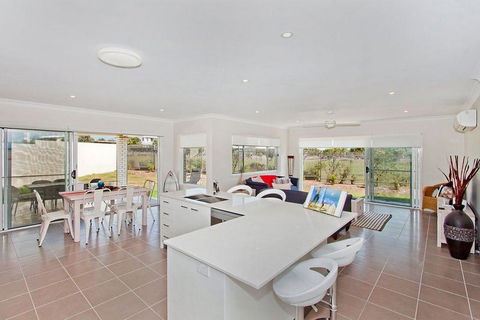 SALTY PAUSE @ BONDI HOUSE - Accommodation Georgetown 1