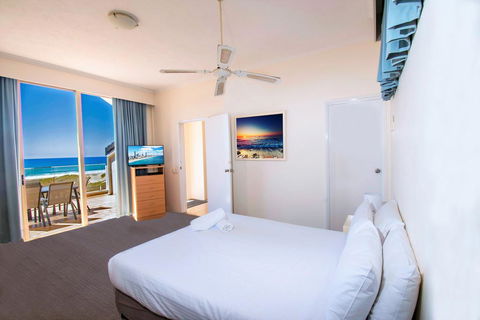 Sandcastles On Currumbin Beach - Accommodation Georgetown 2