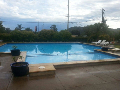 Sandy Hollow Tourist Park - Accommodation Georgetown 2