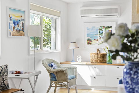 SANTORINI BEACH HOUSE - SAFETY BEACH - Accommodation Georgetown 1