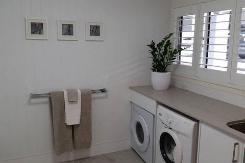 Sapphire Beach Pet Friendly Beach 5 Minute Walk - Accommodation Georgetown 2
