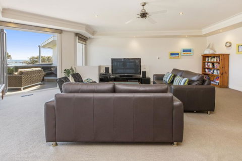 SEA GRANGE - MORNINGTON - Accommodation Georgetown 2