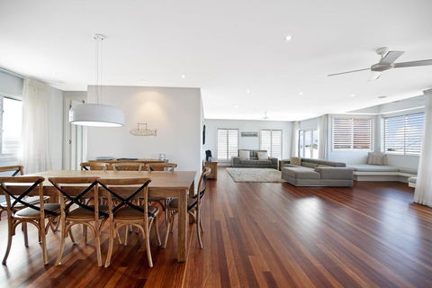 Sea Splash 75 Lorikeet Drive - Accommodation Georgetown 2