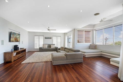 Sea Splash 75 Lorikeet Drive - Accommodation Georgetown 0