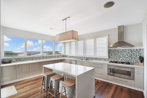Sea Splash 75 Lorikeet Drive - Accommodation Georgetown 1