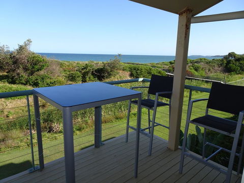 Sea Views At Aqualuna - Accommodation Georgetown 0