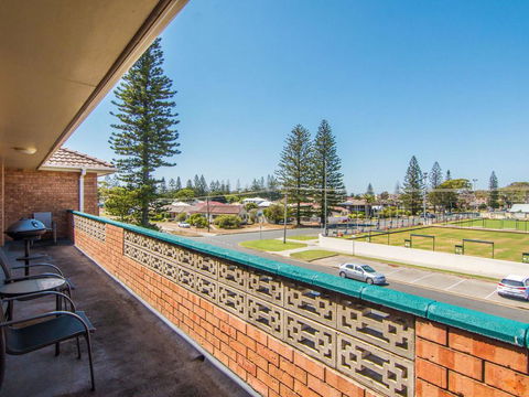 Seabreeze 5 Opposite Bowling Club - Accommodation Georgetown 0