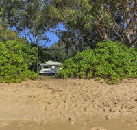 Seabreeze Beachfront - Clifton - Accommodation Georgetown