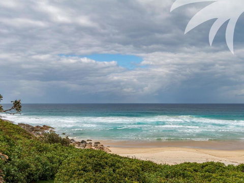 SeaCrest On Blueys Beach - Accommodation Georgetown 2