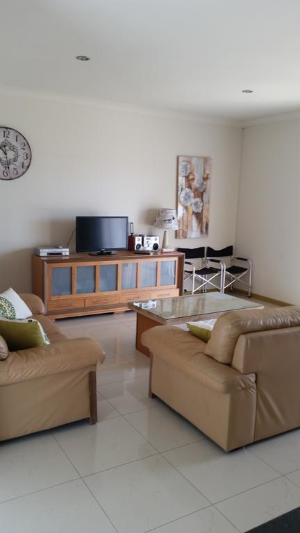 Seafront Unit 25 - Accommodation Georgetown 3