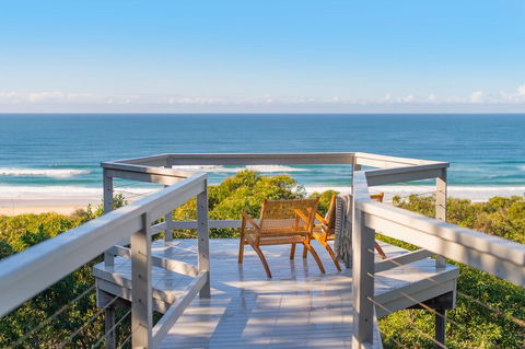 Seascape @ 19 Pindari - Privacy, Space, Views - Accommodation Georgetown 0