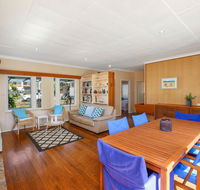 Seashells at North Avoca - 10 View Street - Accommodation Georgetown