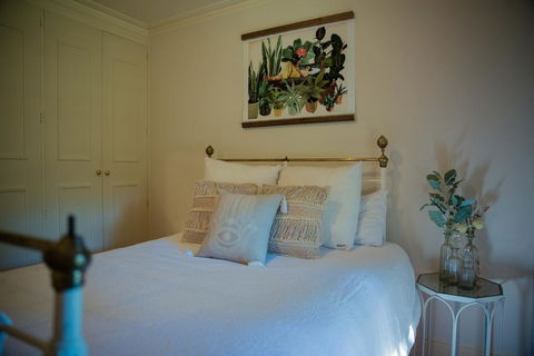 Secluded Homestead Amongst The Trees - Accommodation Georgetown 2