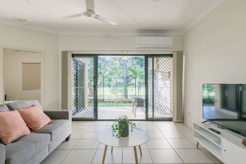 Secure 2 Bed Unit In Gray - Close Palmerston City - Accommodation Georgetown 0
